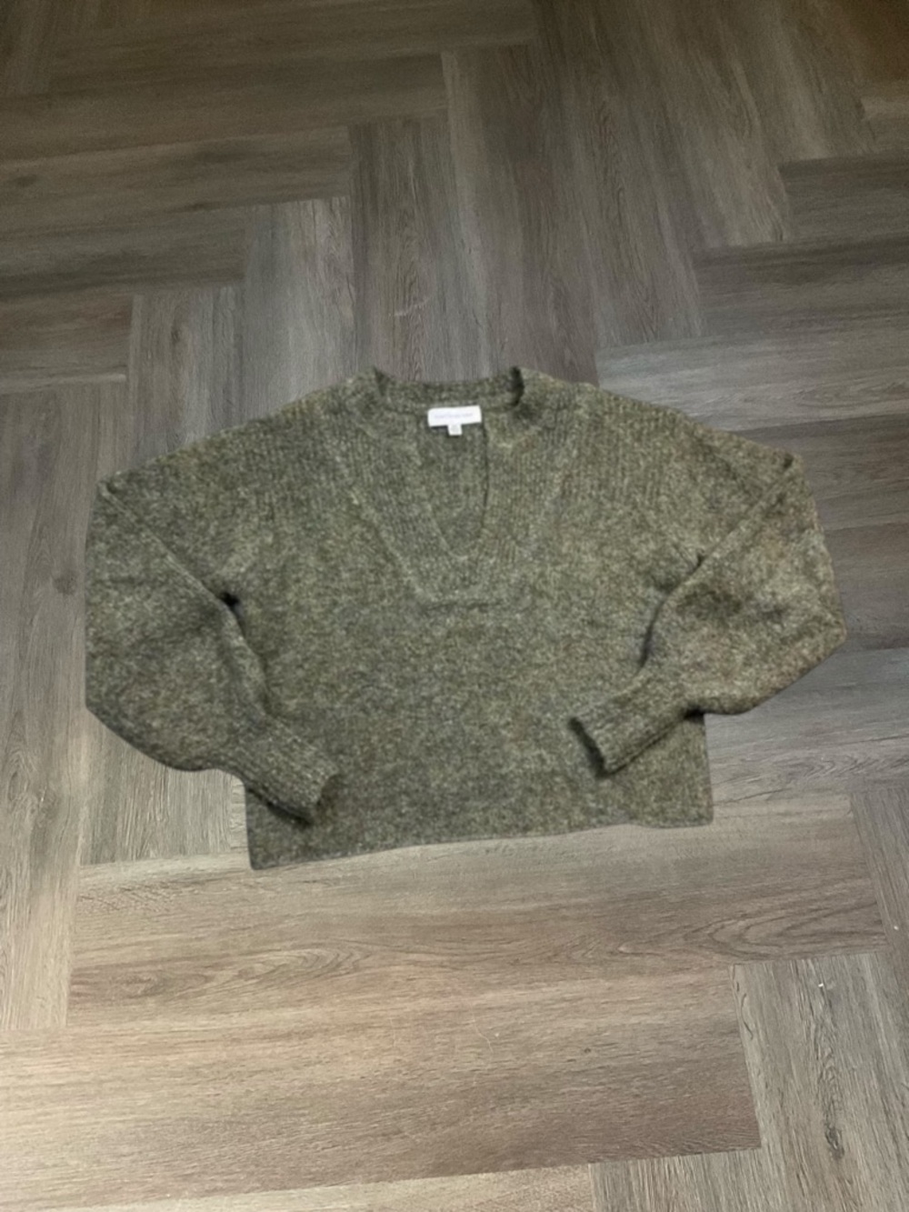 SOMETHING NAVY Textured V Neck Sweater Womens XS Moss Green Wool Blend Classic‎